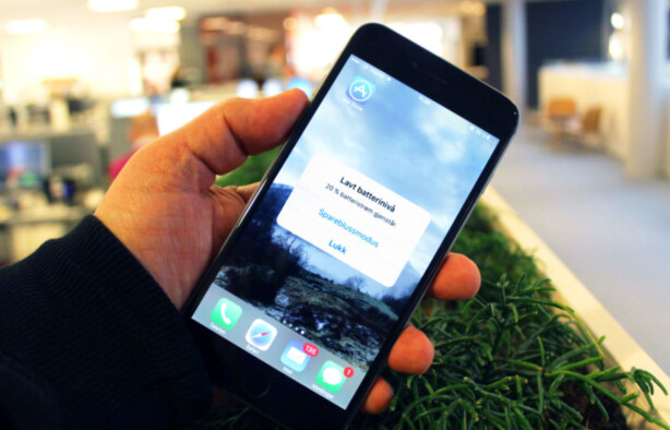 Gir tilbake 500 kroner til de som skiftet iPhone-batteri for tidlig